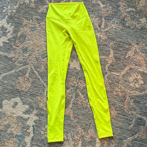 Lululemon Wunder Under legging in highlight yellow - Picture 2 of 6